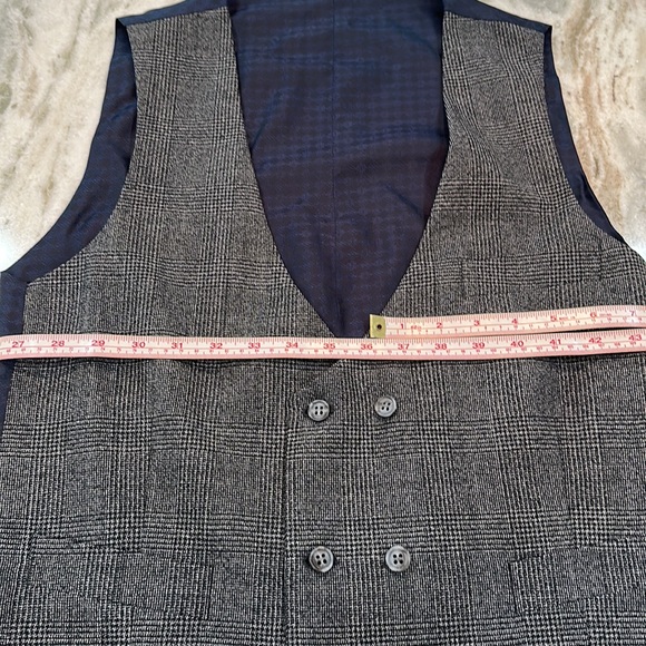 Men’s Designer Custom Vest • Grey Black Plaid•Navy Fully Lined •Adjustable Cinch - Picture 2 of 5